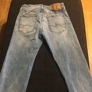 Men’s American eagle jeans